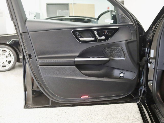 Used 2024 Mercedes-Benz C 300 4MATIC Sedan image 29
