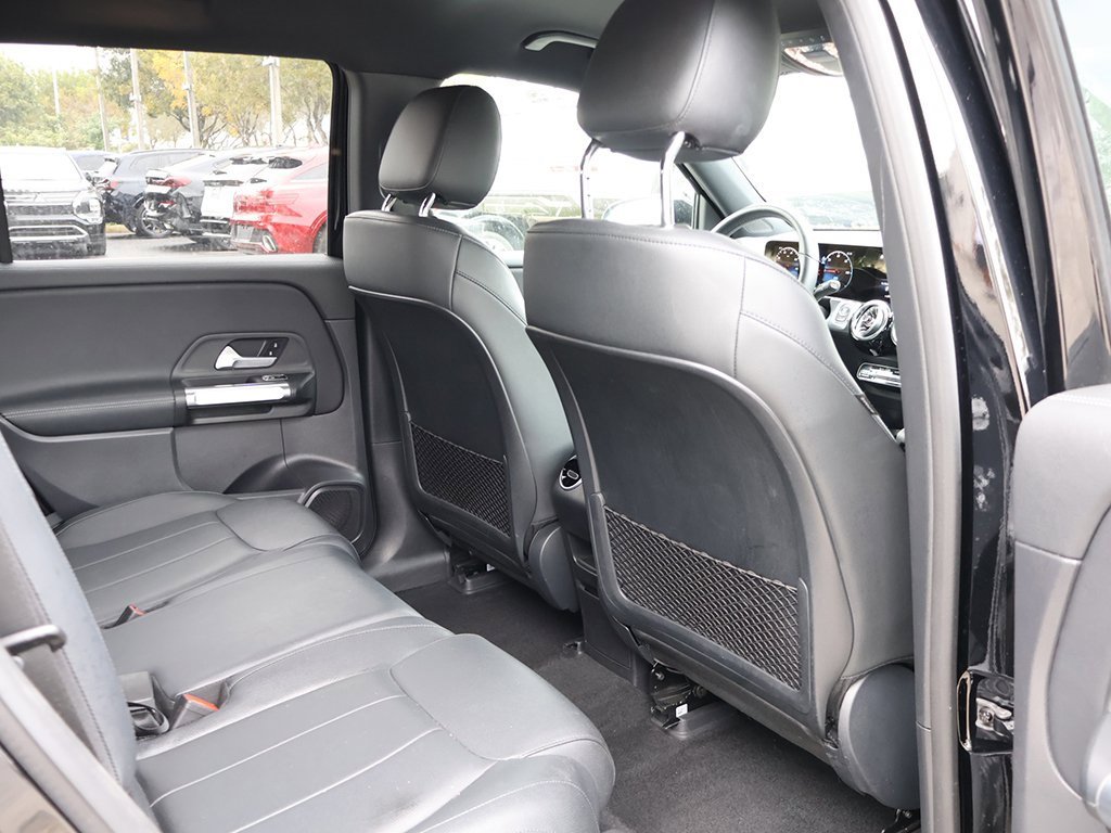 Used 2023 Mercedes-Benz EQB 250+ image 30