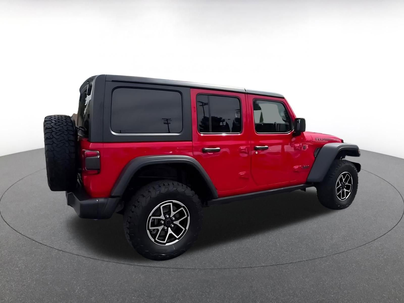 Used 2025 Jeep Wrangler Unlimited Rubicon AWD/4WD image 15