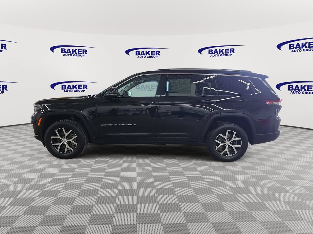Used 2023 Jeep Grand Cherokee L Limited AWD/4WD image 8