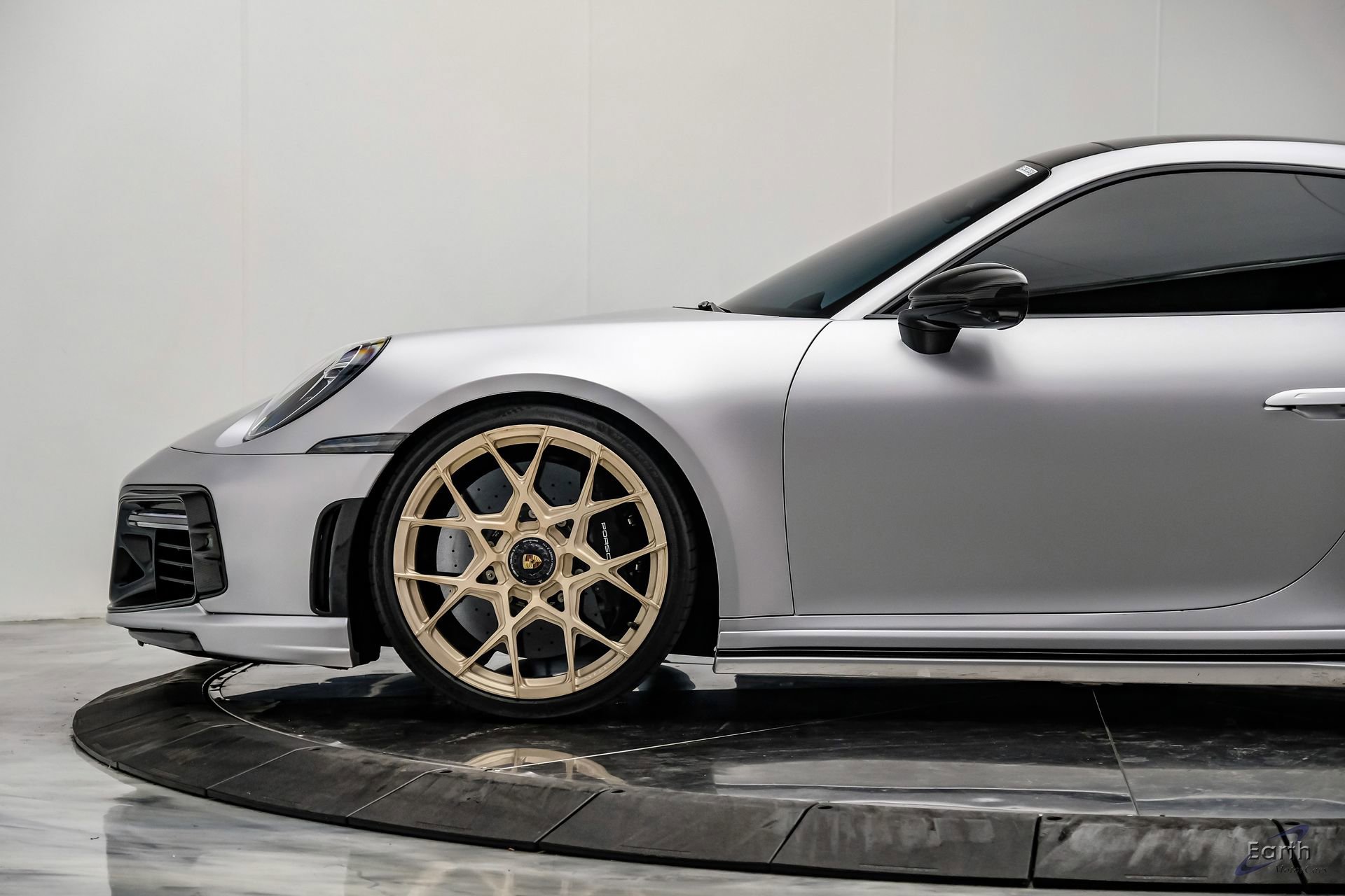 Used 2021 Porsche 911 Turbo S image 9
