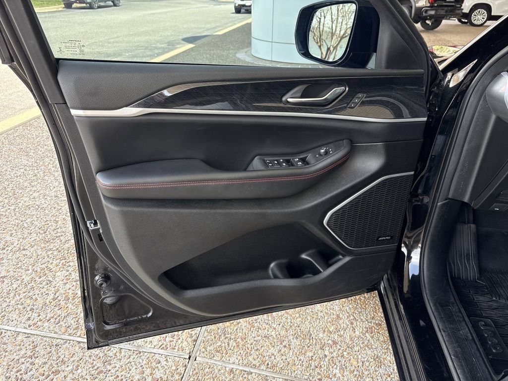 Used 2022 Jeep Grand Cherokee Trailhawk AWD/4WD image 22