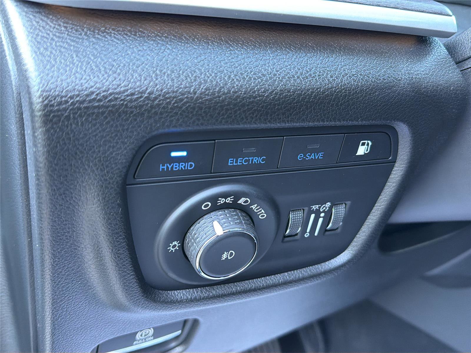 Used 2023 Jeep Grand Cherokee 30th Anniversary AWD/4WD image 31