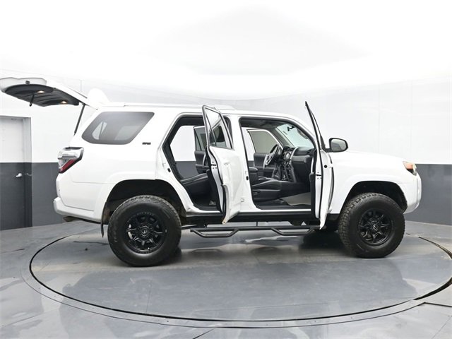 Used 2015 Toyota 4Runner SR5 image 54