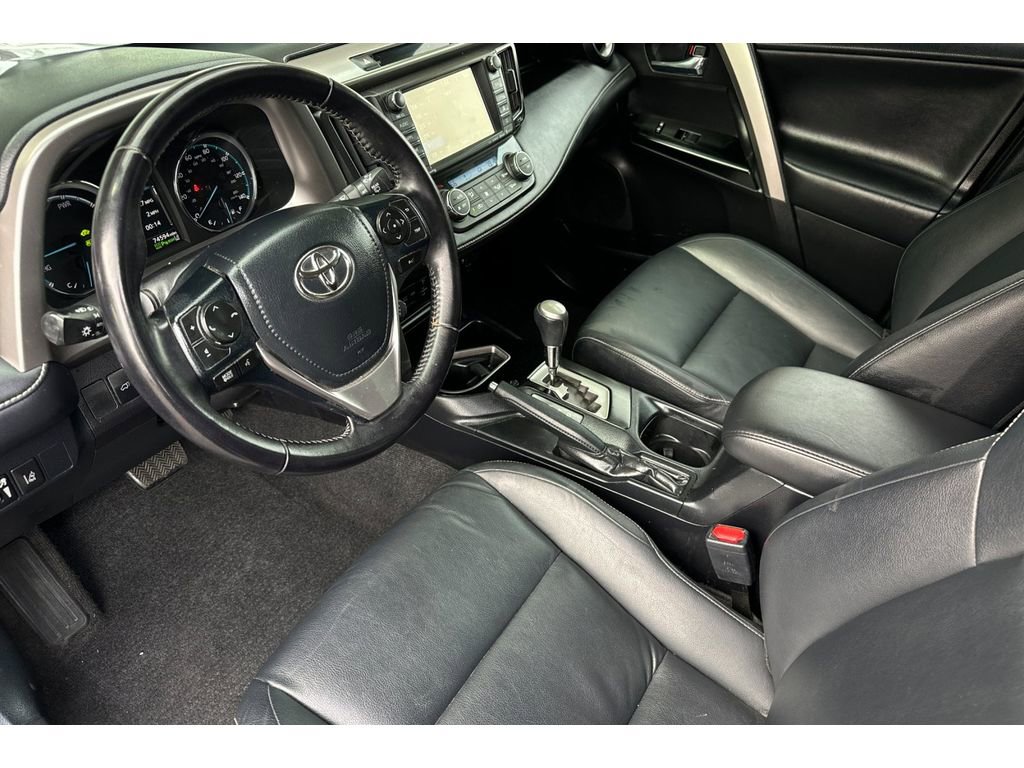 Used 2016 Toyota RAV4 Limited image 10