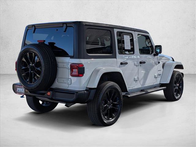 Used 2023 Jeep Wrangler Sahara w/ Cold Weather Group AWD/4WD image 5
