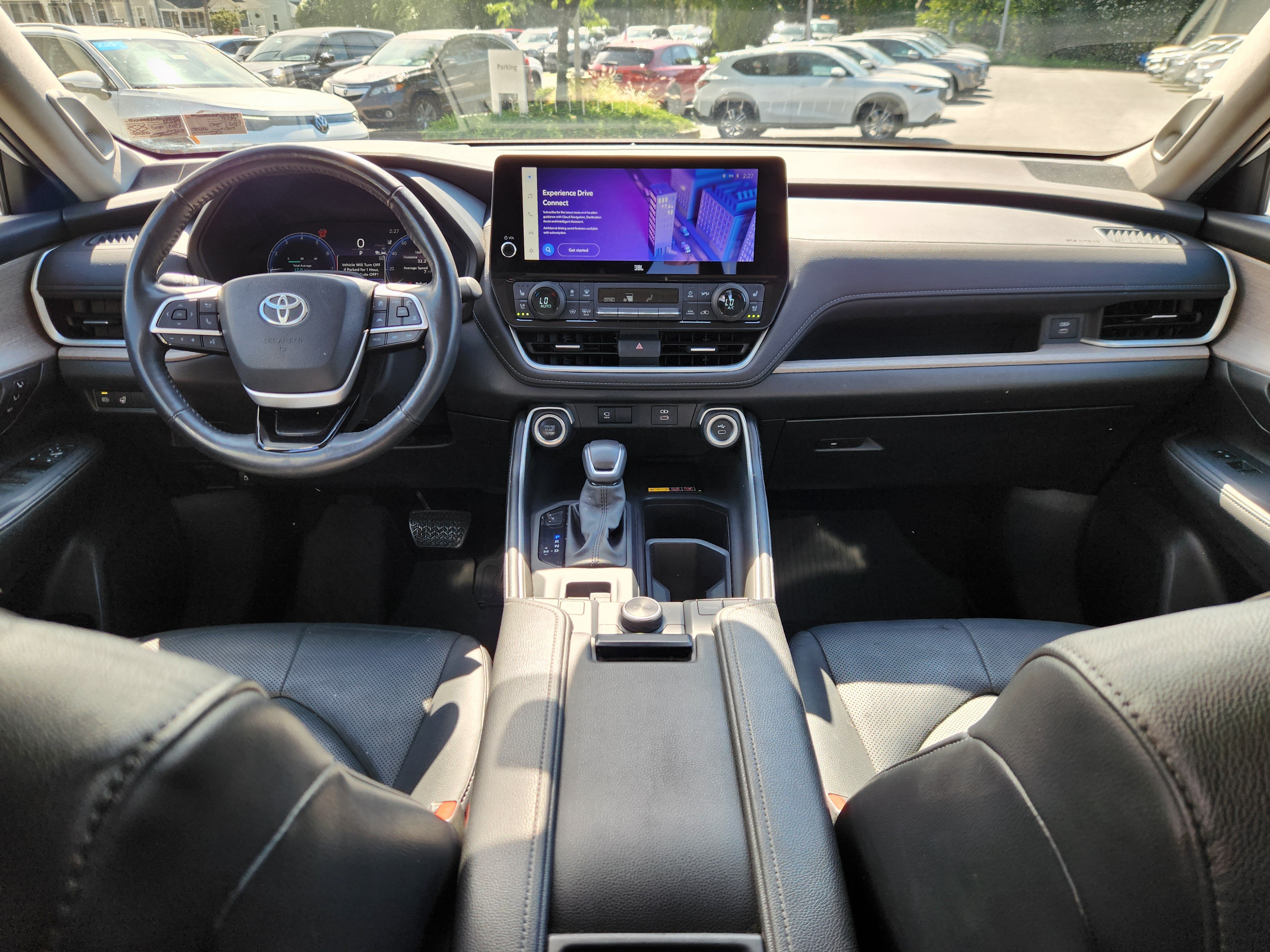 Used 2024 Toyota Grand Highlander AWD image 8