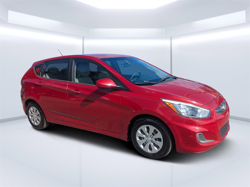 Used 2016 Hyundai Accent SE image 1