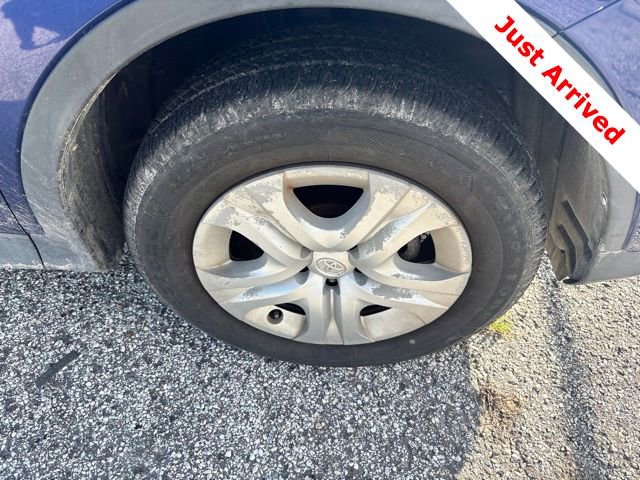 Used 2015 Toyota RAV4 LE FWD image 17