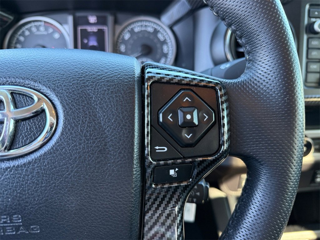 Used 2017 Toyota Tacoma SR5 image 18