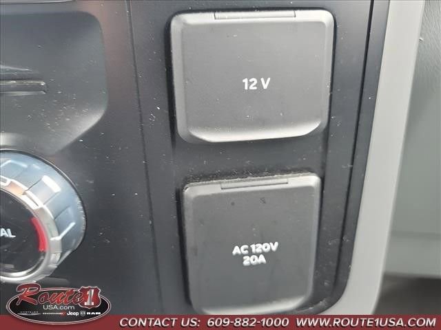 Used 2024 Ford F150 XLT w/ Mobile Office Package image 25