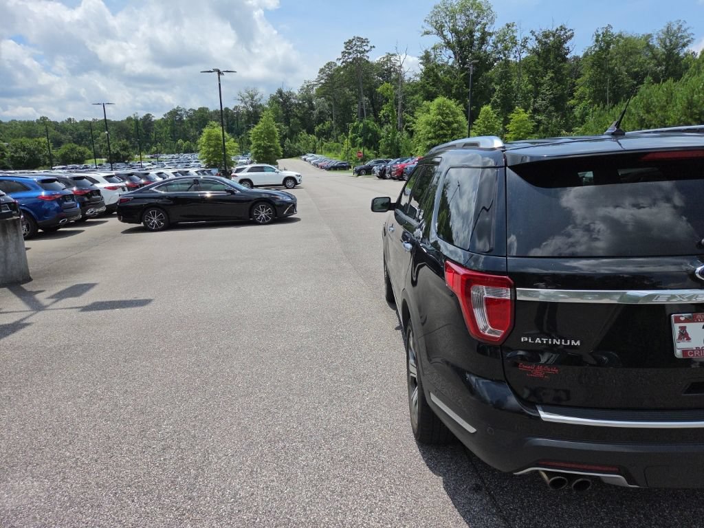 Used 2018 Ford Explorer Platinum AWD/4WD image 7