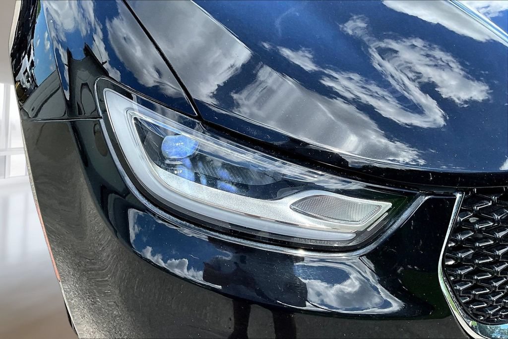 Used 2024 Chrysler Pacifica Touring-L FWD image 29