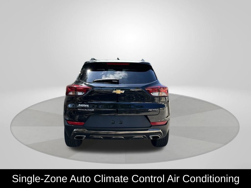 Used 2023 Chevrolet TrailBlazer ACTIV w/ Convenience Package FWD image 6