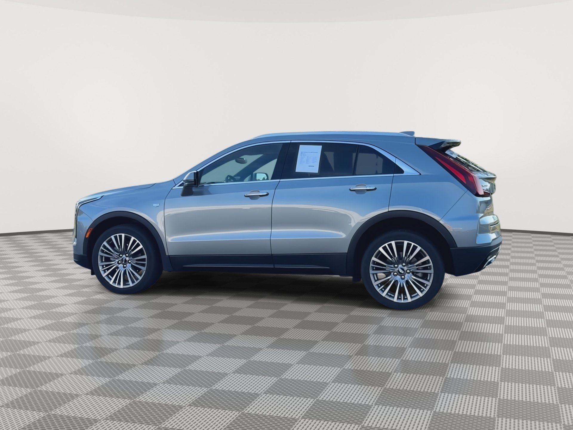 Used 2024 Cadillac XT4 Premium Luxury w/ Technology Package AWD/4WD image 6
