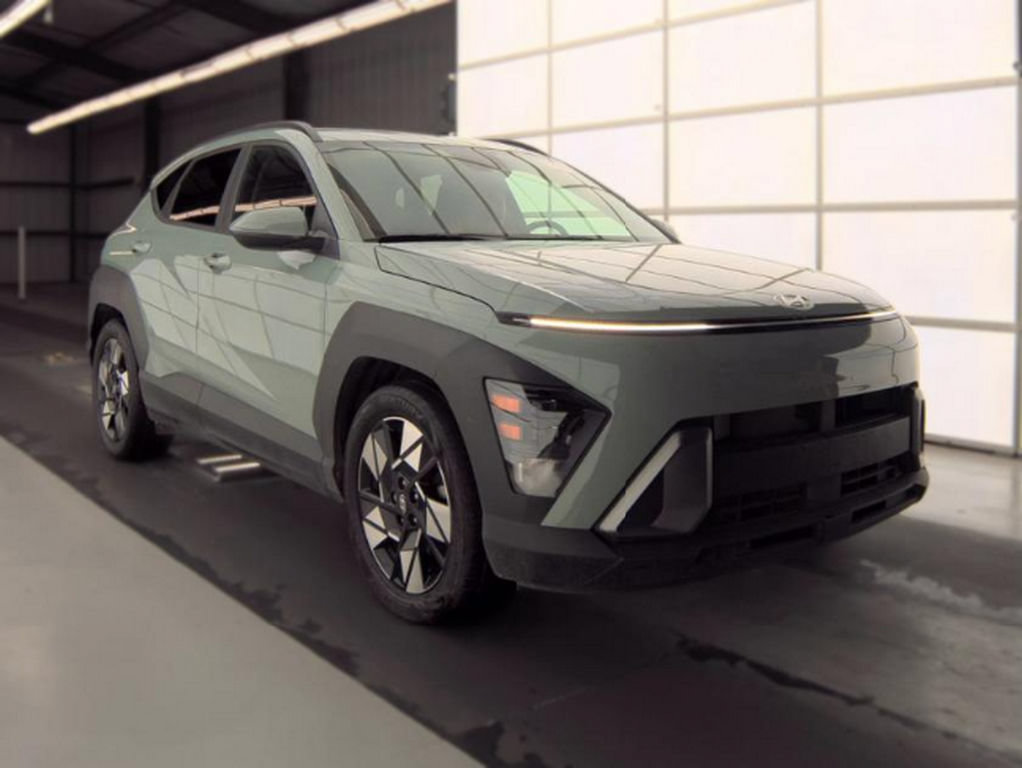 Used 2024 Hyundai Kona SEL FWD image 4