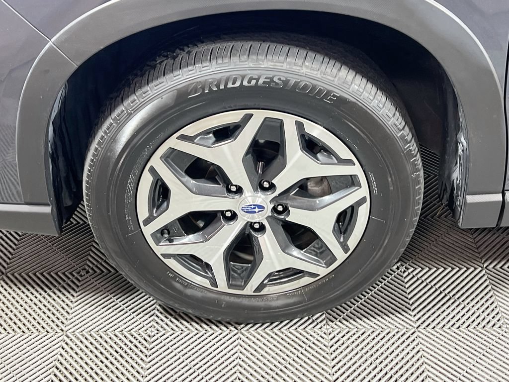 Used 2023 Subaru Forester Premium AWD/4WD image 28