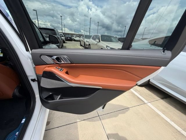 New 2027 BMW X7 xDrive40i w/ M Sport Package AWD/4WD image 23