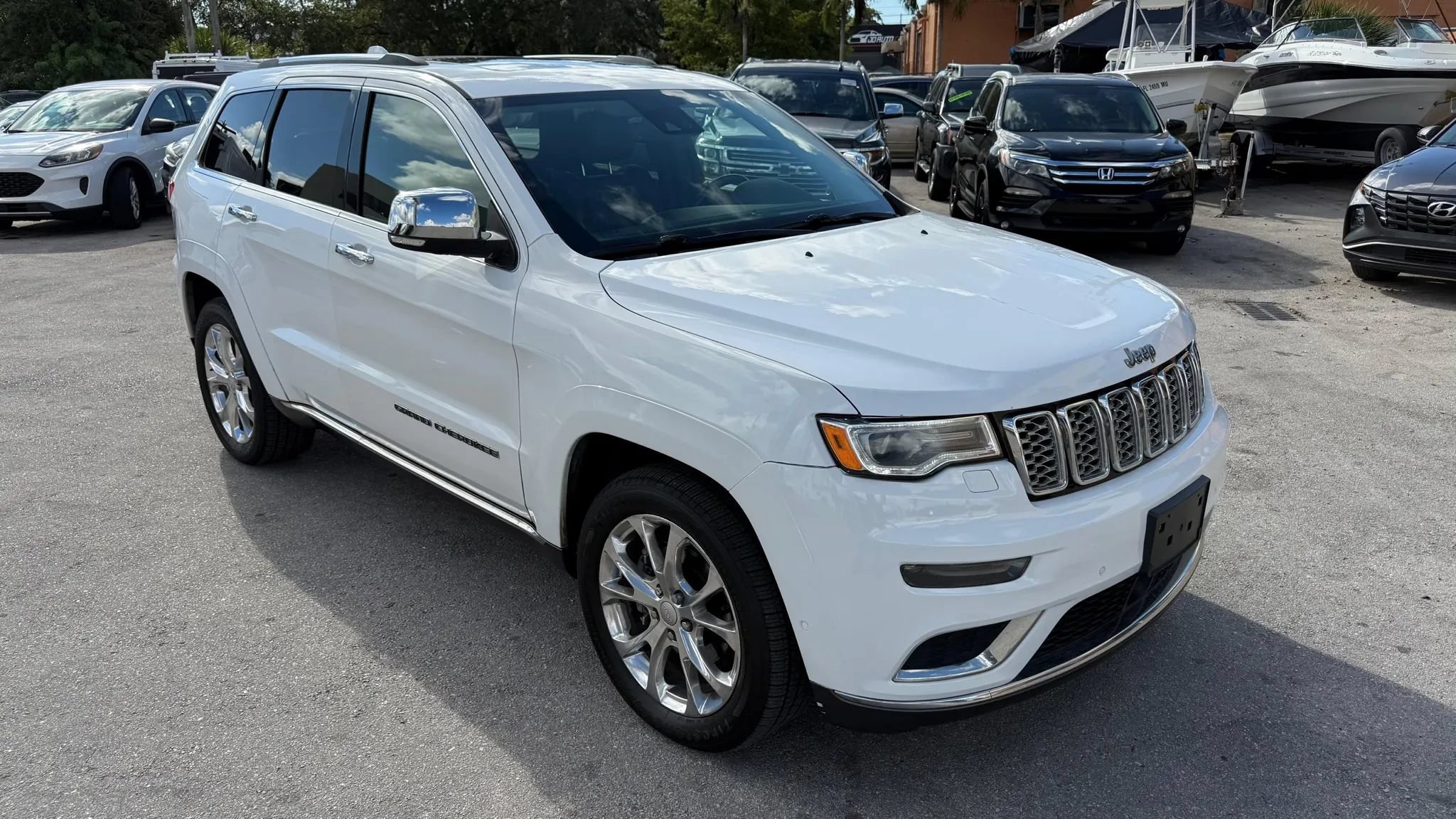 Used 2019 Jeep Grand Cherokee Summit AWD/4WD image 8