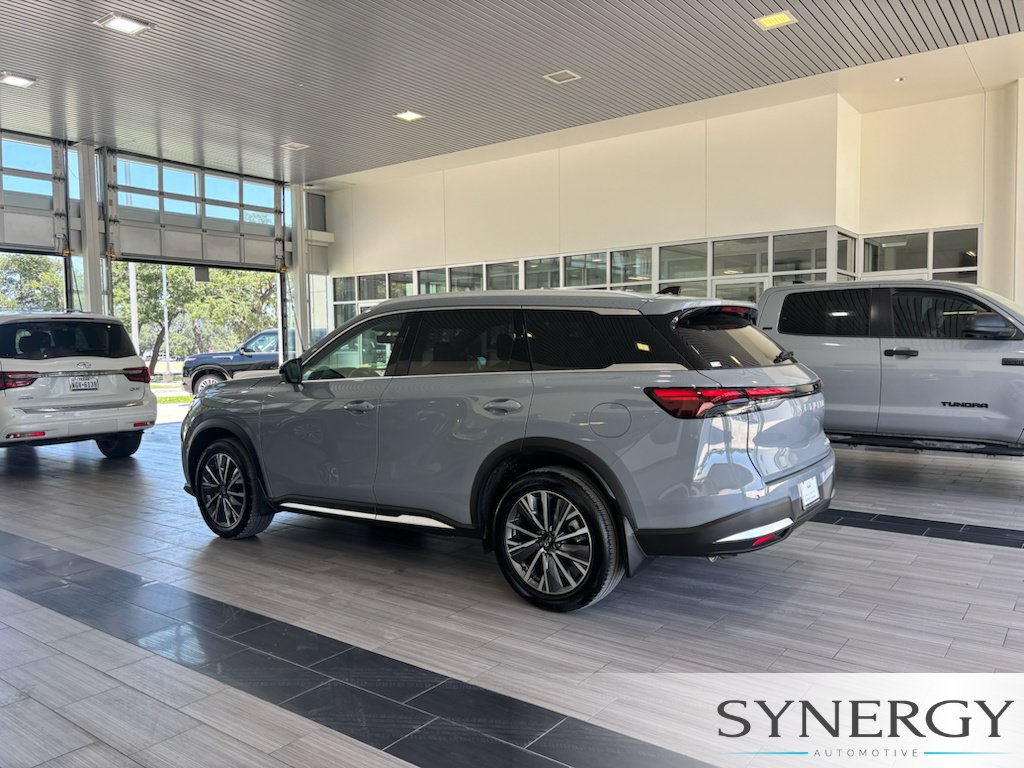 Certified 2026 INFINITI QX60 Luxe w/ Cargo Package AWD/4WD image 7