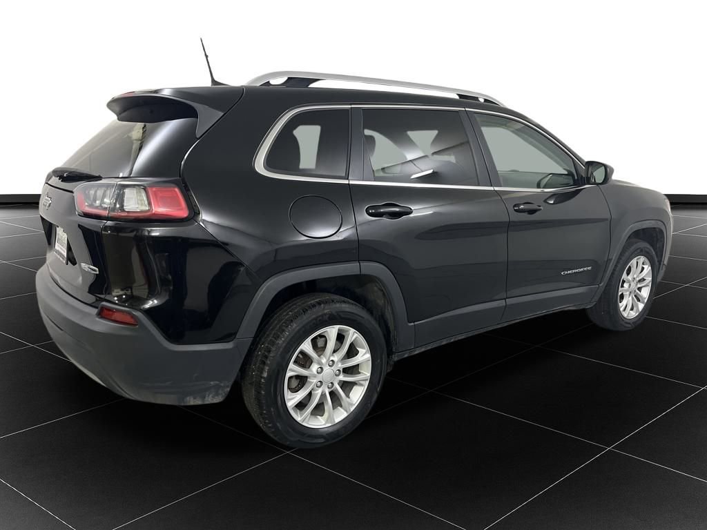 Used 2019 Jeep Cherokee Latitude w/ Popular Appearance Group image 5