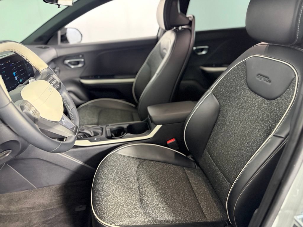 Used 2025 Kia K4 GT-Line FWD image 23