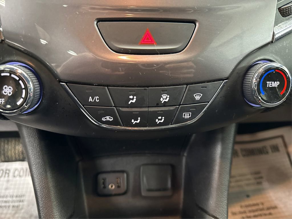 Used 2019 Chevrolet Cruze LS image 27