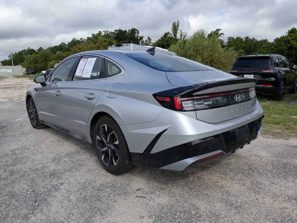 Used 2025 Hyundai Sonata SEL FWD image 5