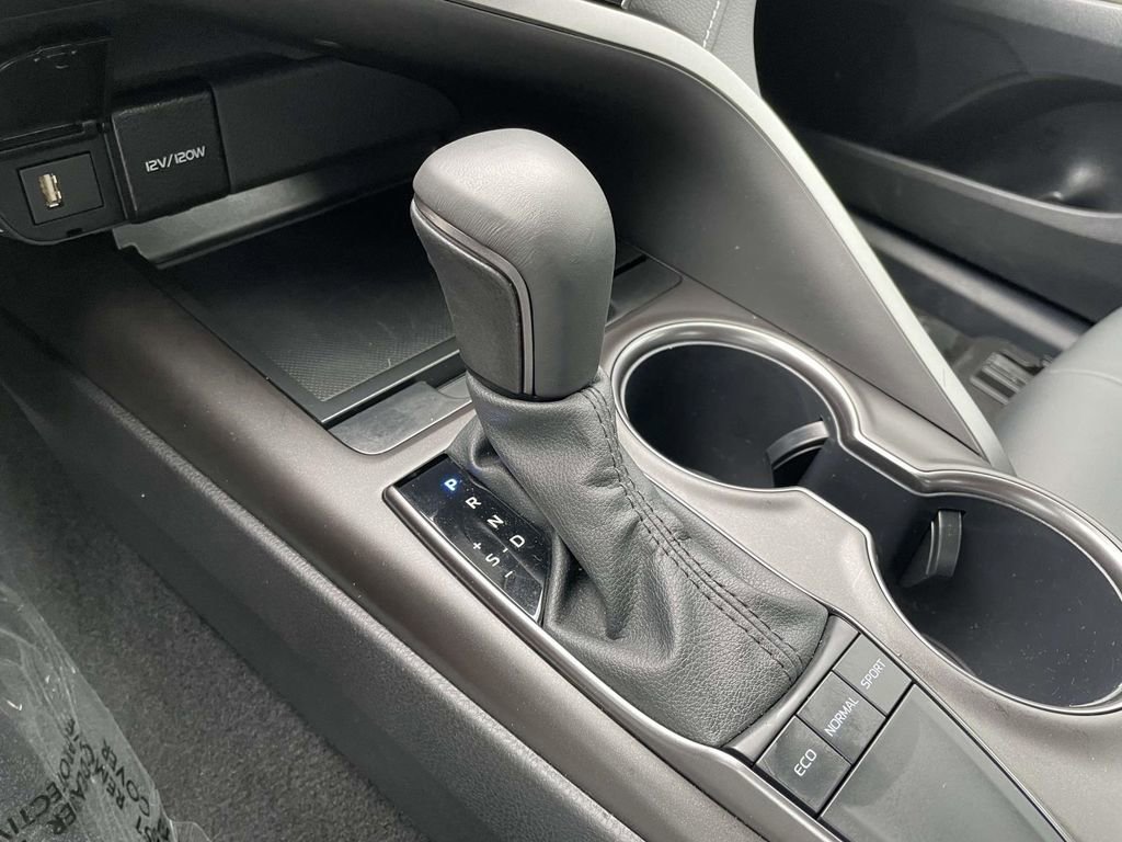 Used 2024 Toyota Camry SE image 42