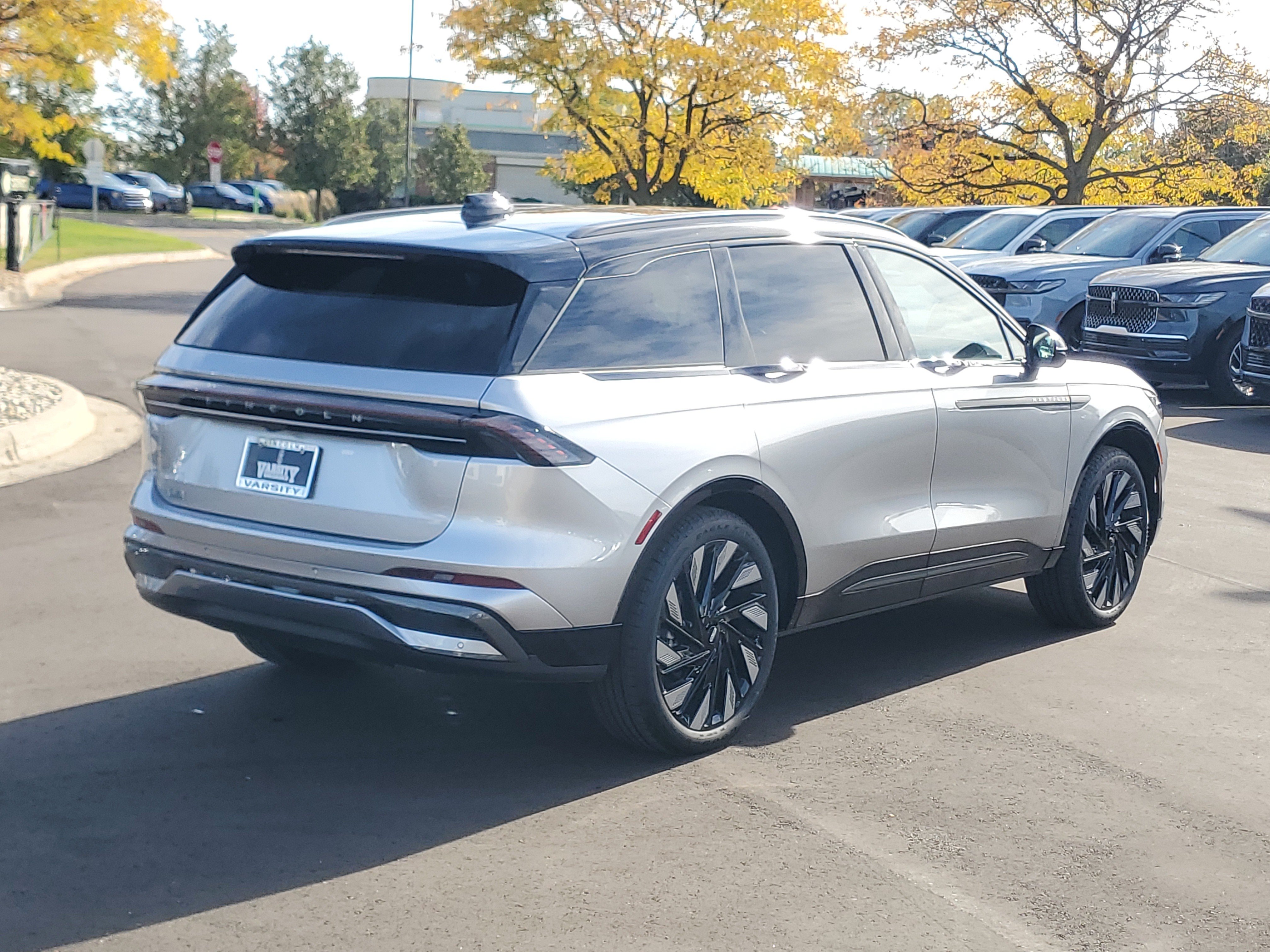 New 2026 Lincoln Nautilus Reserve AWD/4WD image 4
