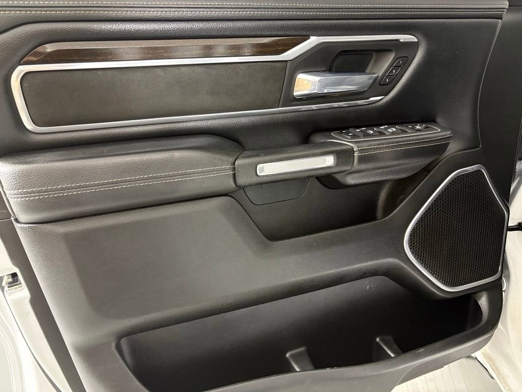 Used 2022 RAM 1500 Laramie AWD/4WD image 14