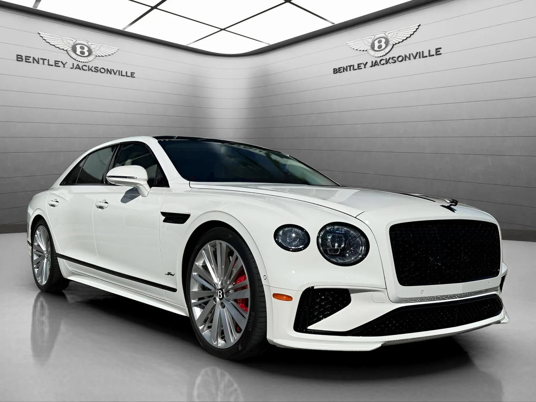 Used 2025 Bentley Flying Spur Plug-In Hybrid image 7