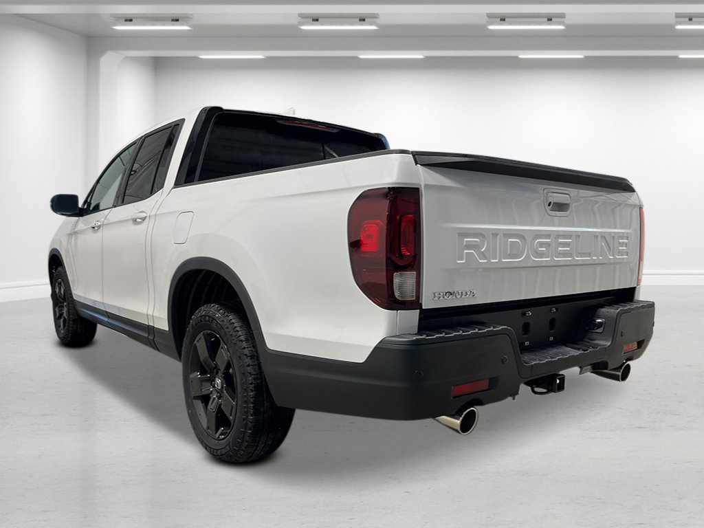 New 2026 Honda Ridgeline Black Edition image 3