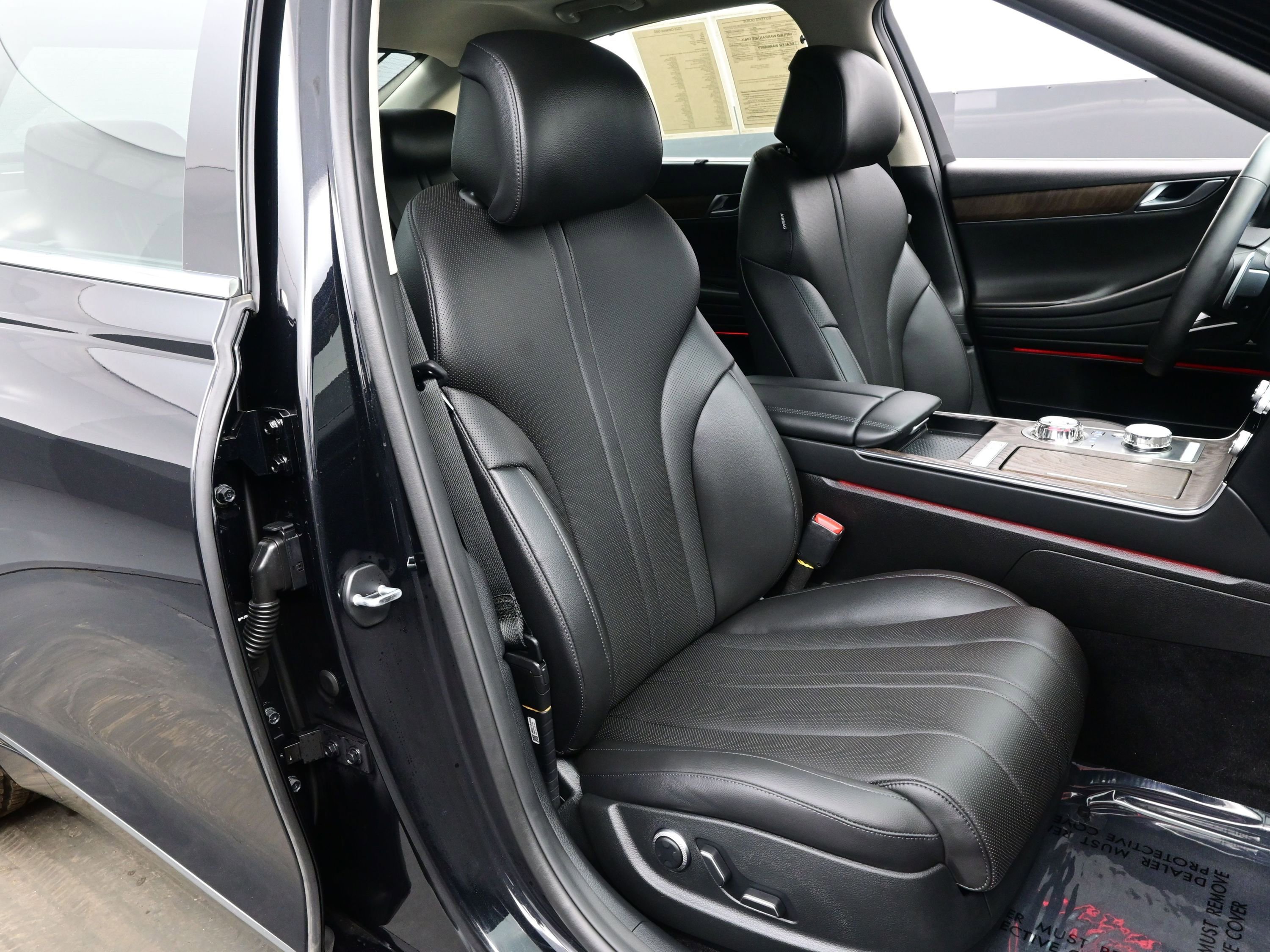 Certified 2026 Genesis G80 2.5T Advanced image 14