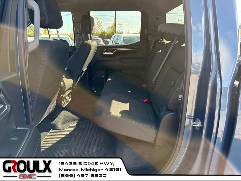Used 2024 GMC Sierra 1500 Elevation image 25