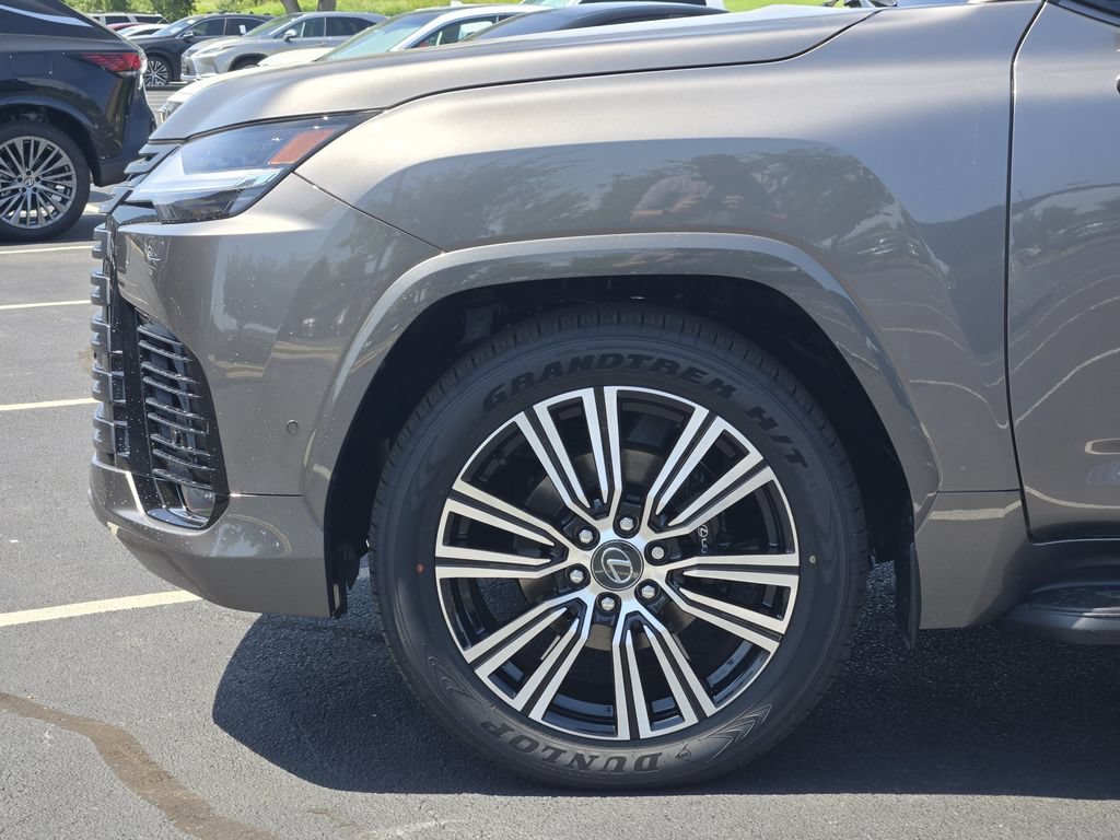 New 2026 Lexus LX 700h Luxury w/ Appearance Package AWD/4WD image 5