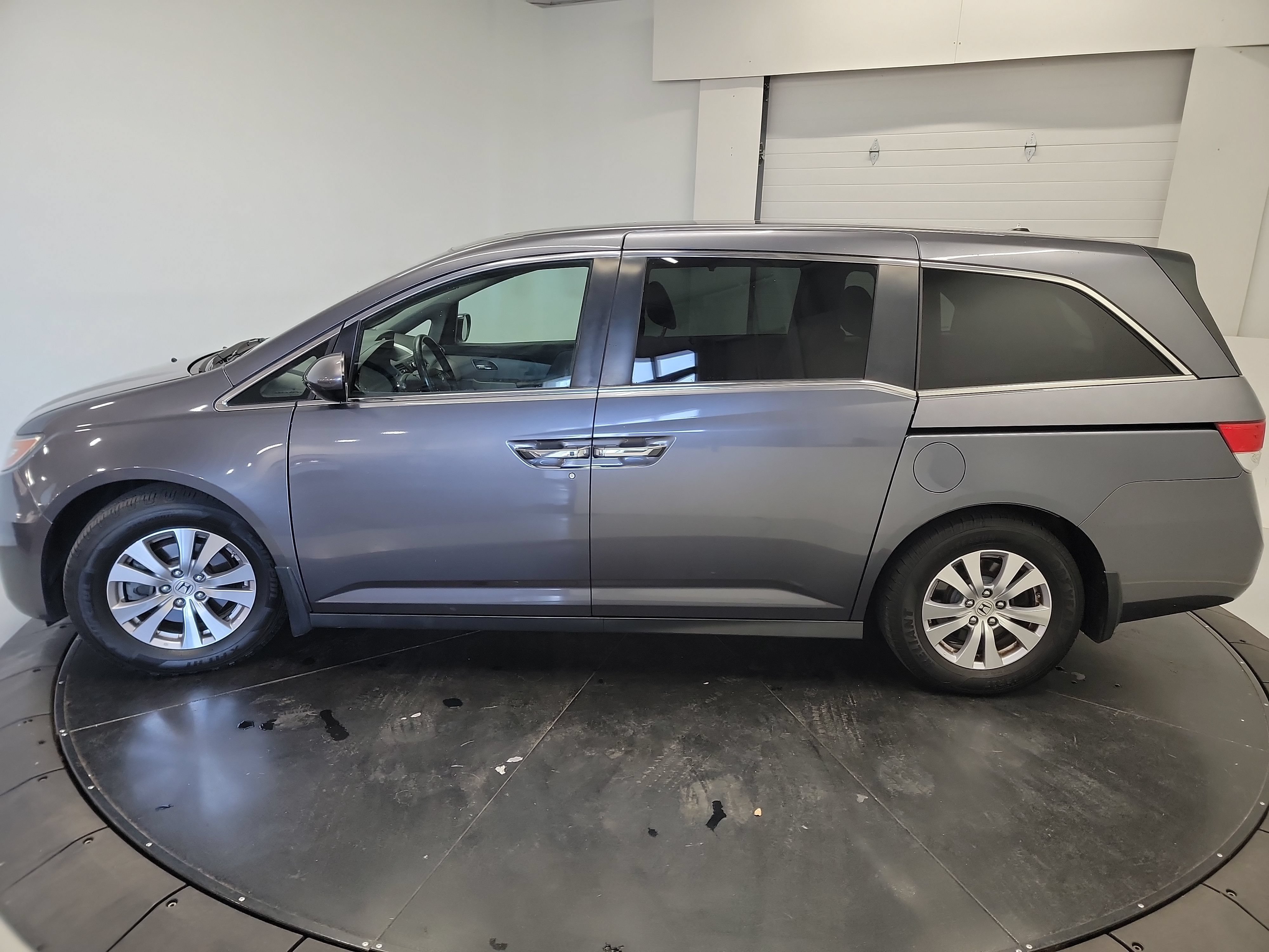 Used 2016 Honda Odyssey EX-L image 4