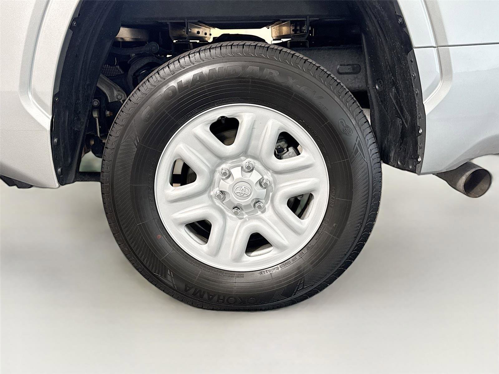 Used 2025 Toyota Tundra SR w/ SR Tow Package AWD/4WD image 30
