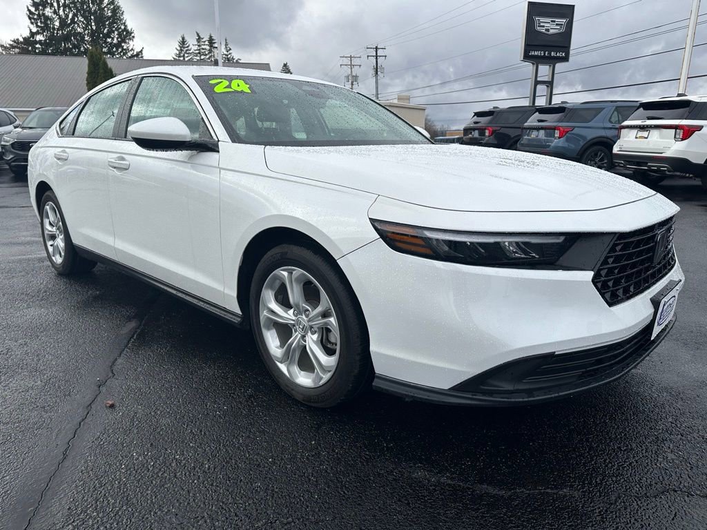 Used 2024 Honda Accord LX image 9
