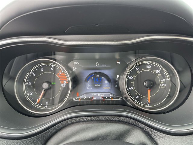 Used 2019 Jeep Cherokee Overland w/ Technology Group image 15