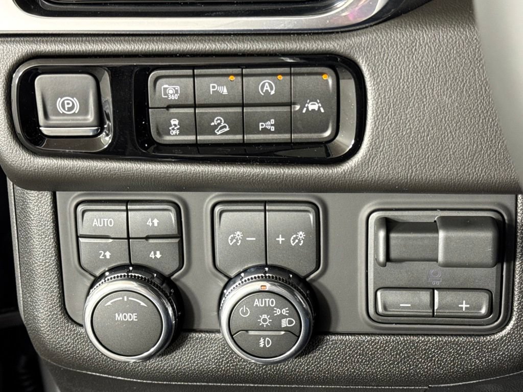 New 2026 GMC Yukon XL Elevation w/ Elevation Premium Package AWD/4WD image 19