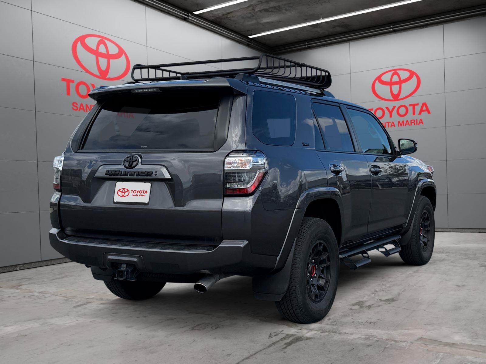 Certified 2023 Toyota 4Runner SR5 Premium w/ Moonroof Package AWD/4WD image 10