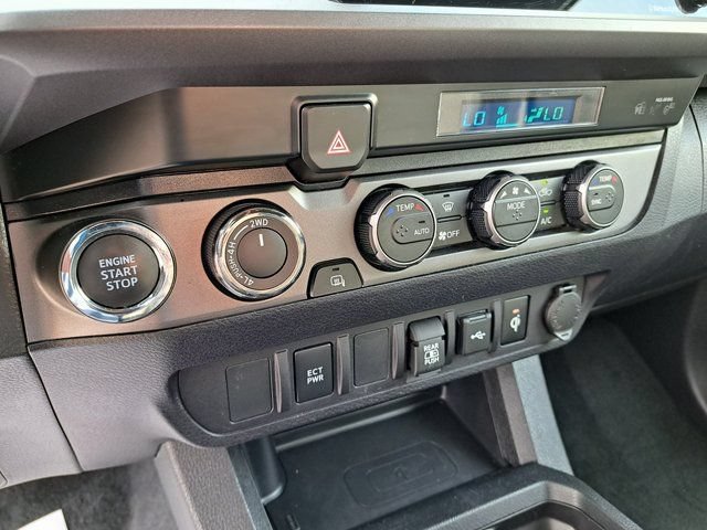 Used 2023 Toyota Tacoma TRD Off-Road AWD/4WD image 18