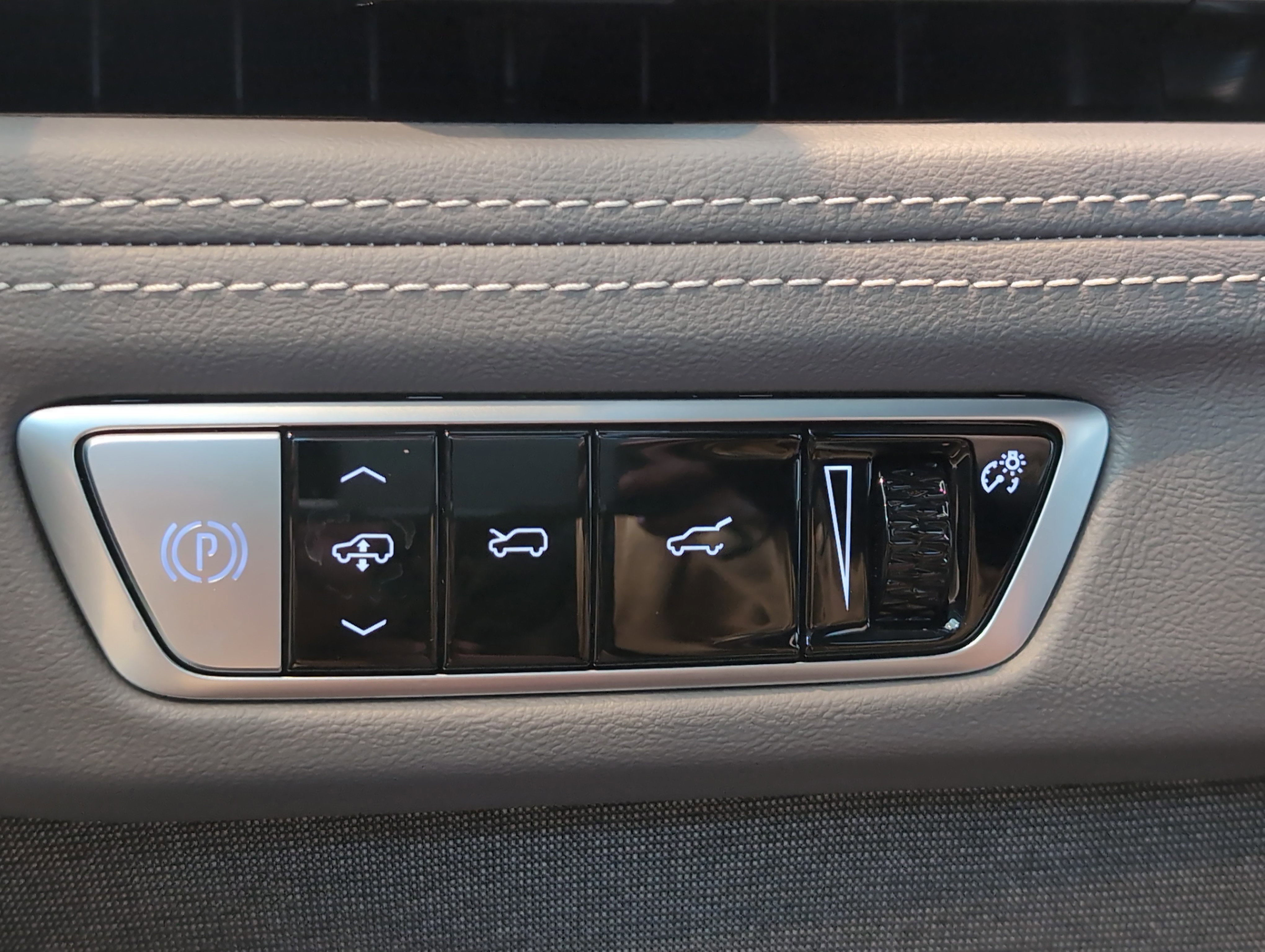 New 2025 Cadillac Escalade IQ Sport 1 image 22