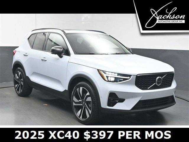 Used 2025 Volvo XC40 B5 Plus w/ Protection Package Premier