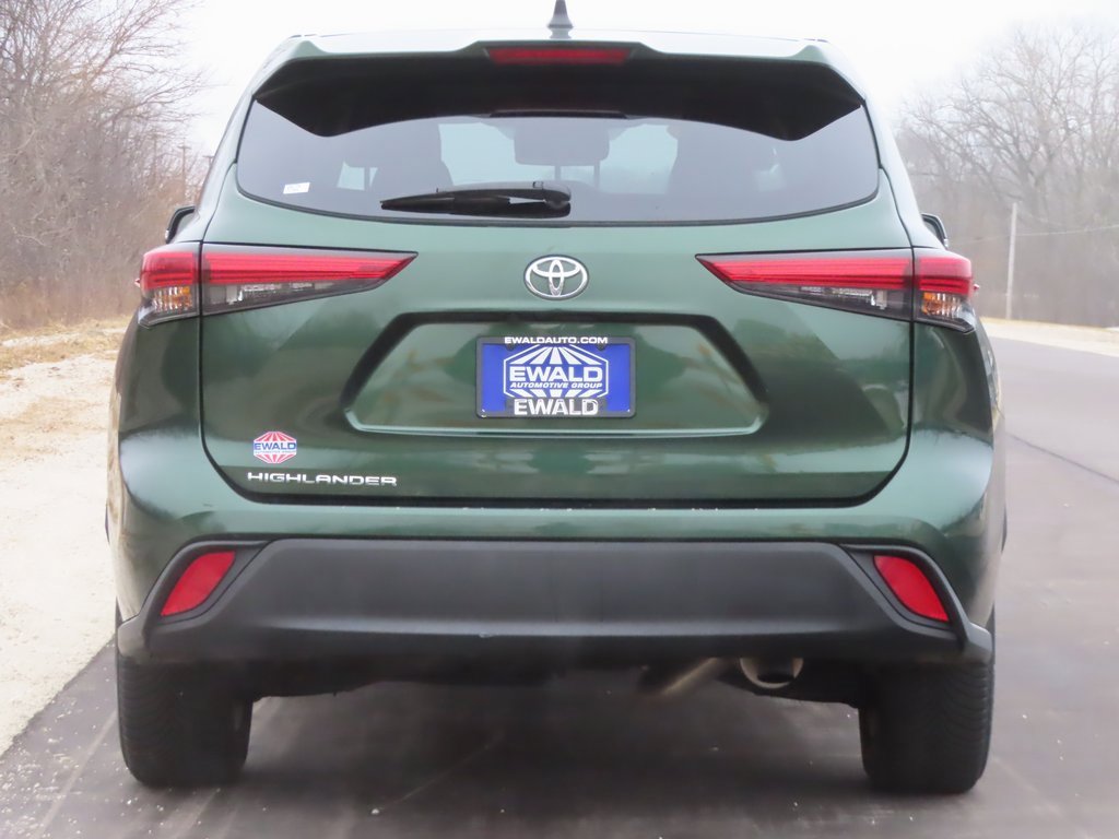 Used 2023 Toyota Highlander L image 13