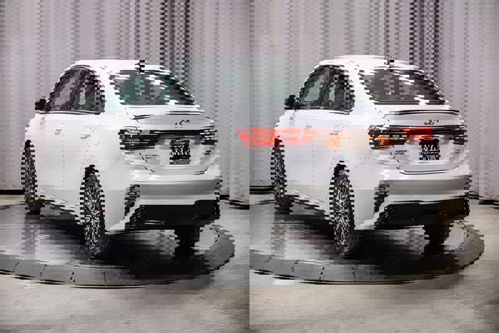 Used 2022 Kia Forte GT-Line w/ GT-Line Technology Package image 3