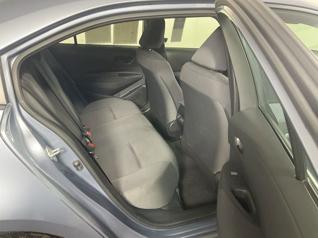 Used 2023 Toyota Corolla LE FWD image 6