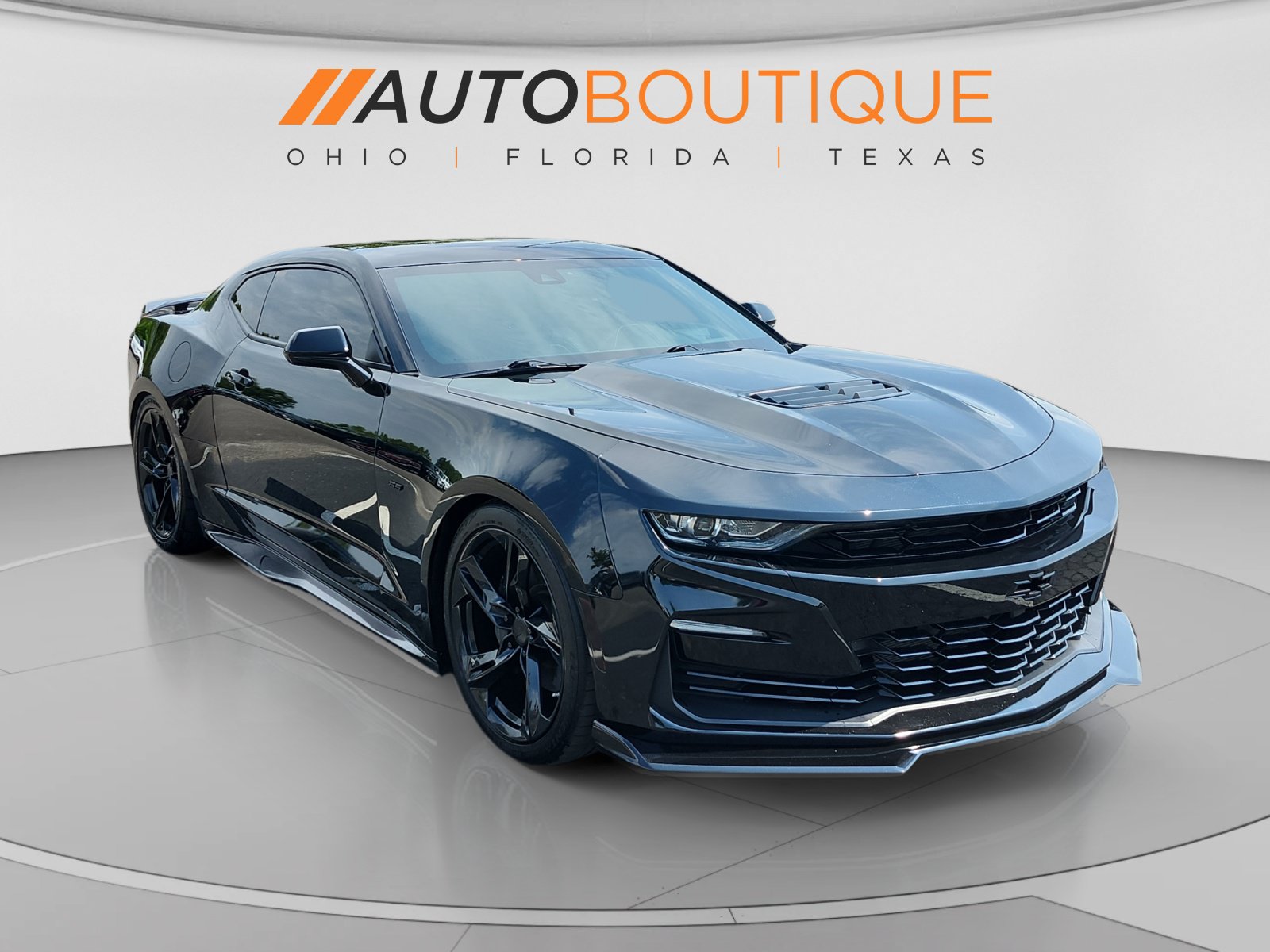 Used 2019 Chevrolet Camaro SS RWD image 15