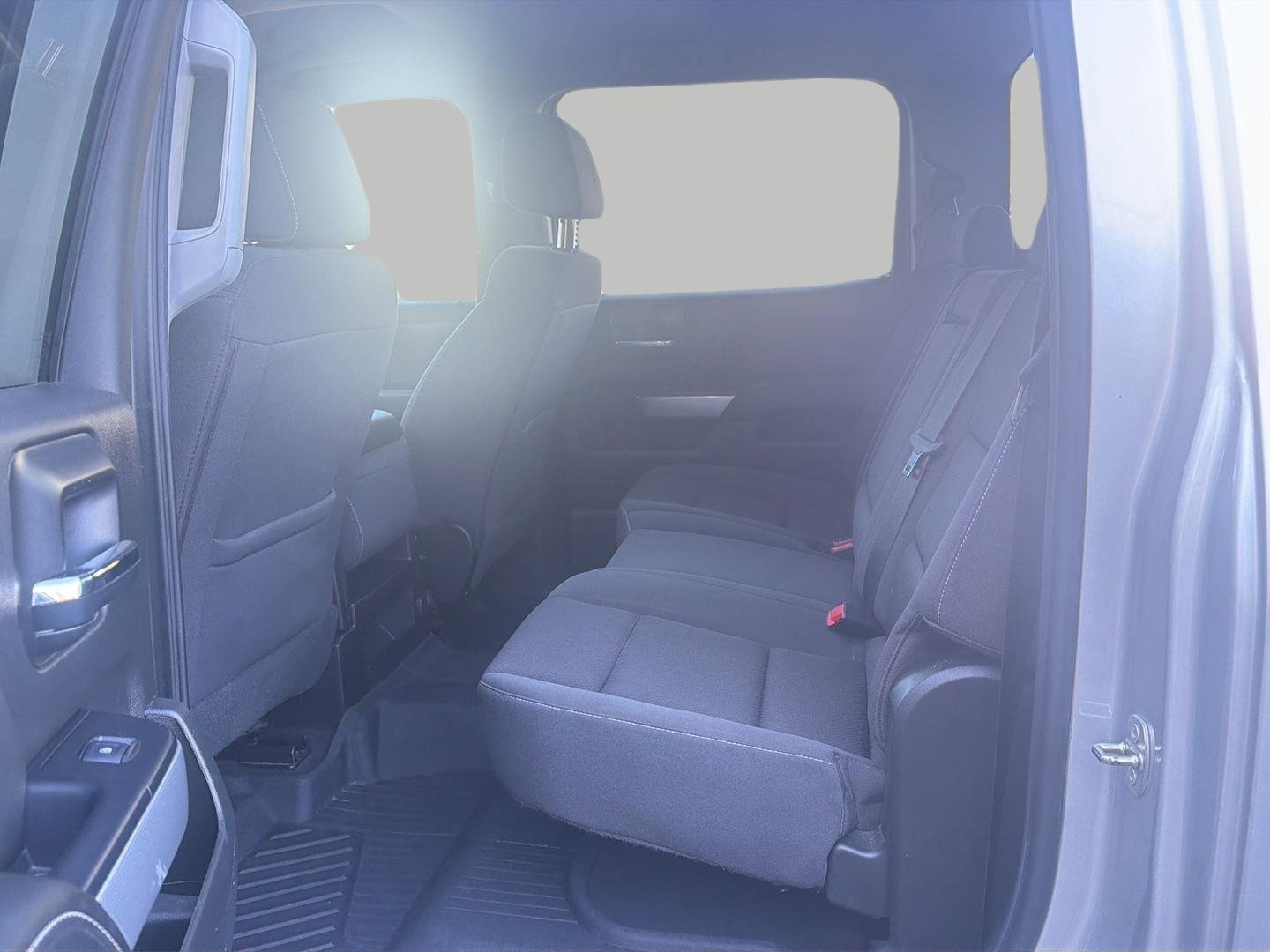 Used 2018 Chevrolet Silverado 1500 LT w/ All Star Edition AWD/4WD image 13